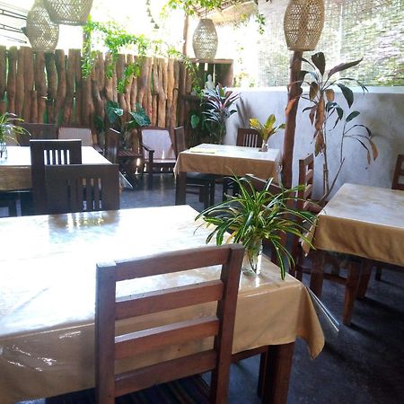 Sansala Guesthouse & Restaurant Tangalle Exterior photo