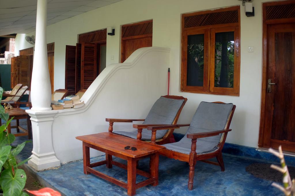 Sansala Guesthouse & Restaurant Tangalle Exterior photo