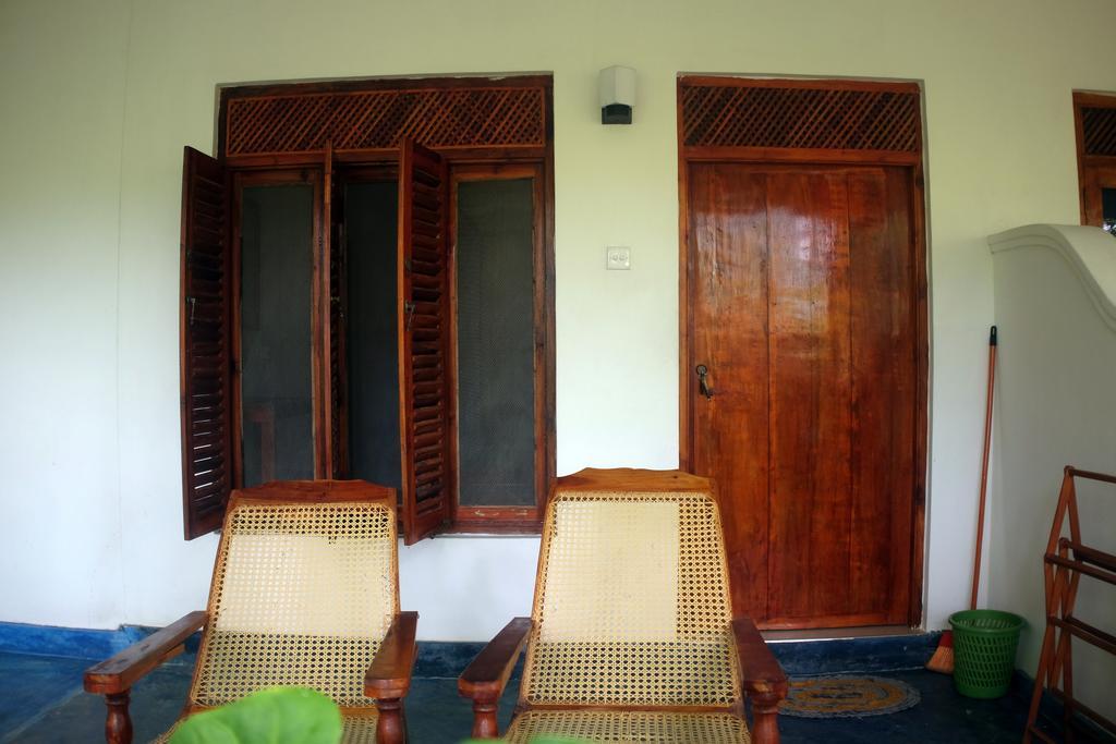 Sansala Guesthouse & Restaurant Tangalle Exterior photo