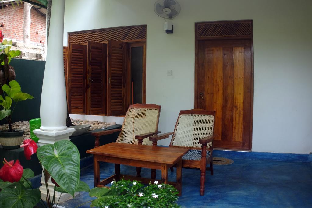 Sansala Guesthouse & Restaurant Tangalle Exterior photo